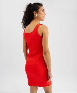 Robe courte à bretelles moulantes en maille côtelée femme